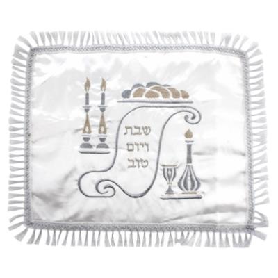 Napperon en satin avec broderies visuel bougeoirs